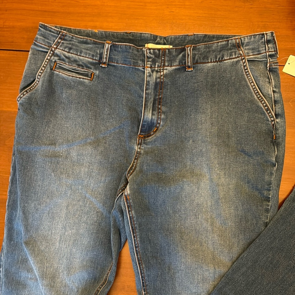 NWT urban outfitters jeans size 33
